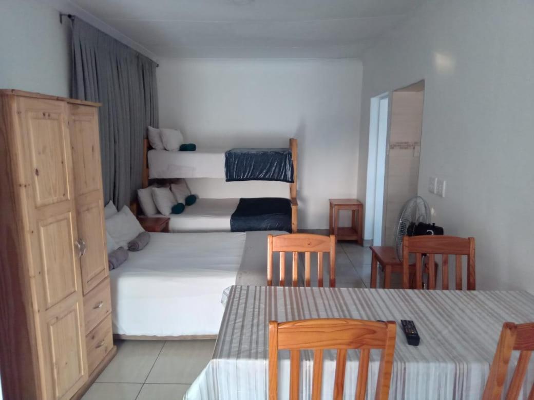 Woodpecker Guesthouse ميدلبرغ المظهر الخارجي الصورة